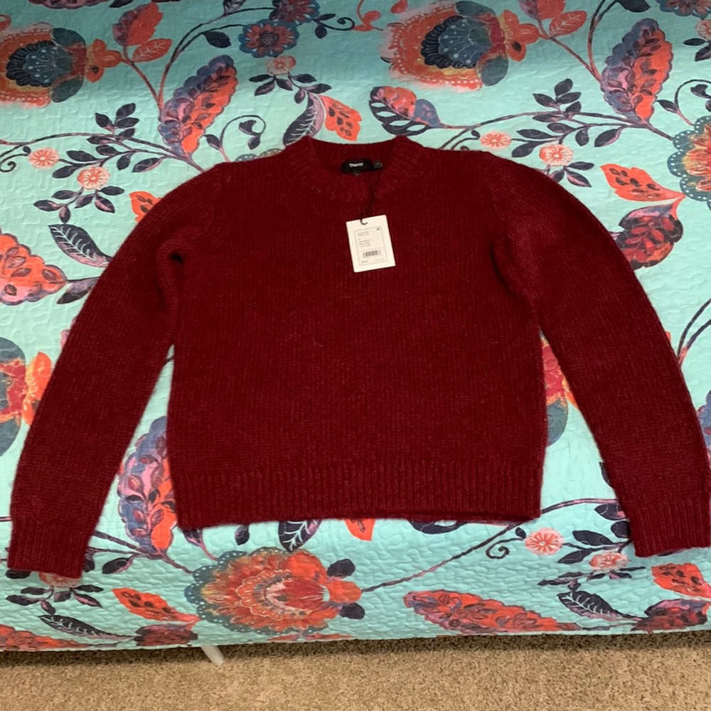 NWT Theory baby alpaca sweater